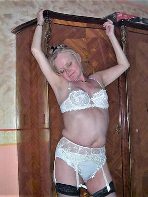 sexy grandma nude pics