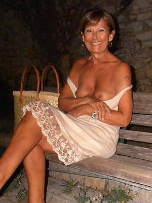 dirty 50 mature aristocracy defoliate pics