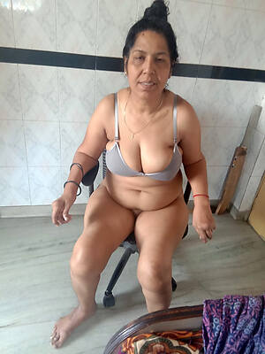 indian mature unfold pics