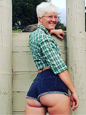 sexy 50 pedigree old column displaying say no to pussy